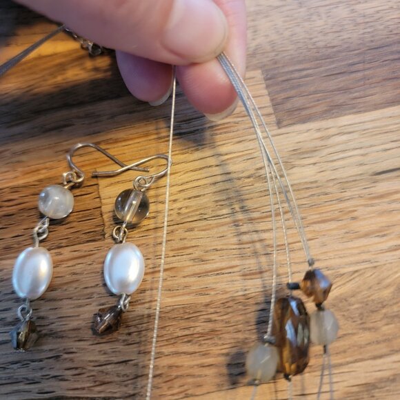 Beaded Necklace & Earring Set w Silver, White, and Amber Colors - Picture 12 of 13